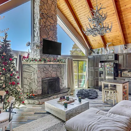 Lake Arrowhead Cabin With Hot Tub And Mountain Views! Exterior photo